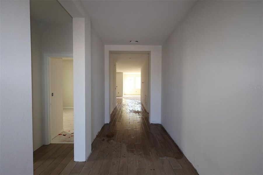 Image 13 of a home in Center Lake on the Park.