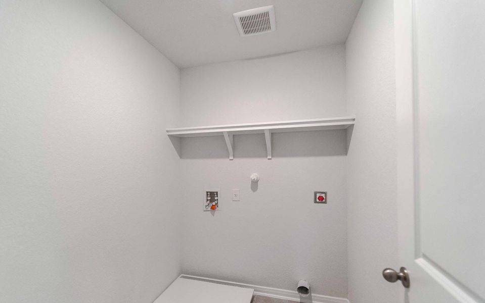 Spacious, unfurnished interior of a new home in Swenson Heights, Seguin (Image 11). Spacious, unfurnished interior of a new home in Swenson Heights, Seguin (Image 11).