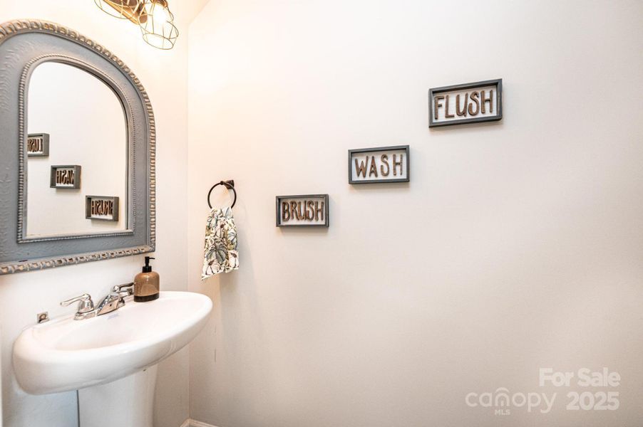 Image 35 of a home in .