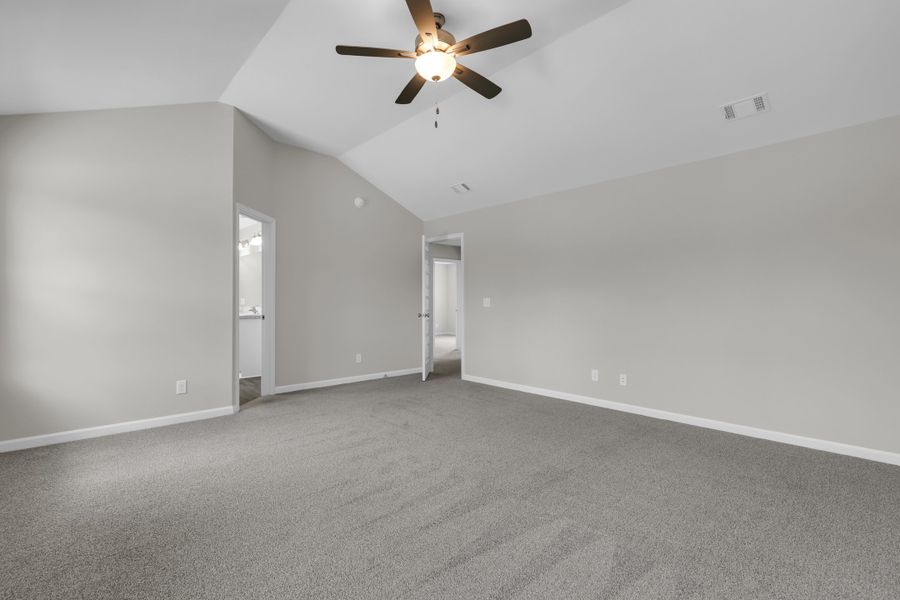 Representative unfurnished interior of a home built from the The Palmyra by RTS Homes in Doctor's Creek, Ludowici (Image 29).