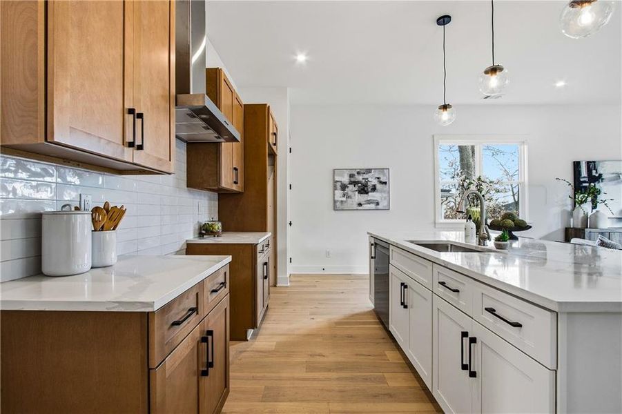 Furnished interior view inside a new home in , Atlanta (Image 5).