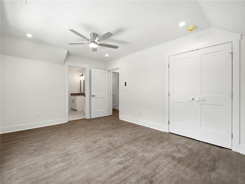 Spacious, unfurnished interior of a new home in , Marietta (Image 44).