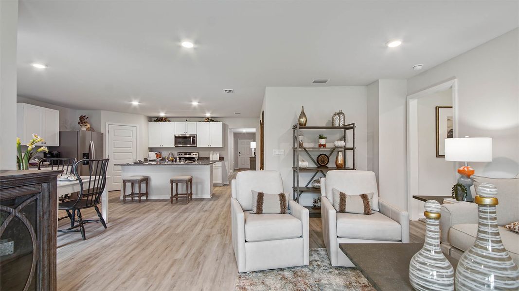 Representative furnished interior of a home built from the Cali by D.R. Horton in Ashton Park Phase III, Freeport (Image 16).