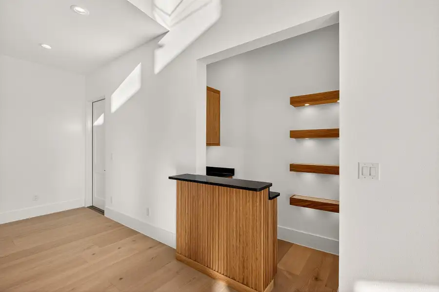 Image 37 of a home in .