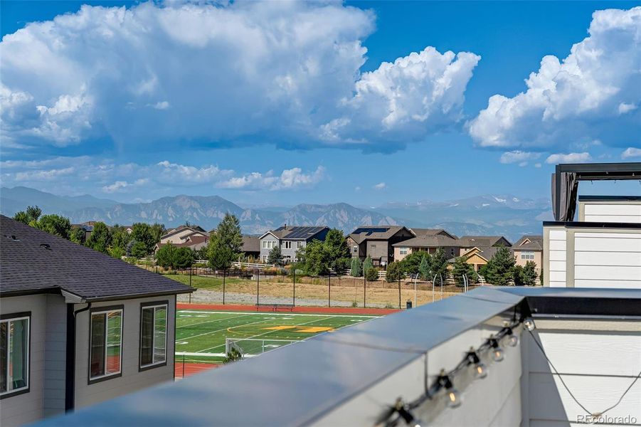 Front exterior of a new home in , Broomfield, CO, highlighting curb appeal (Image 21).