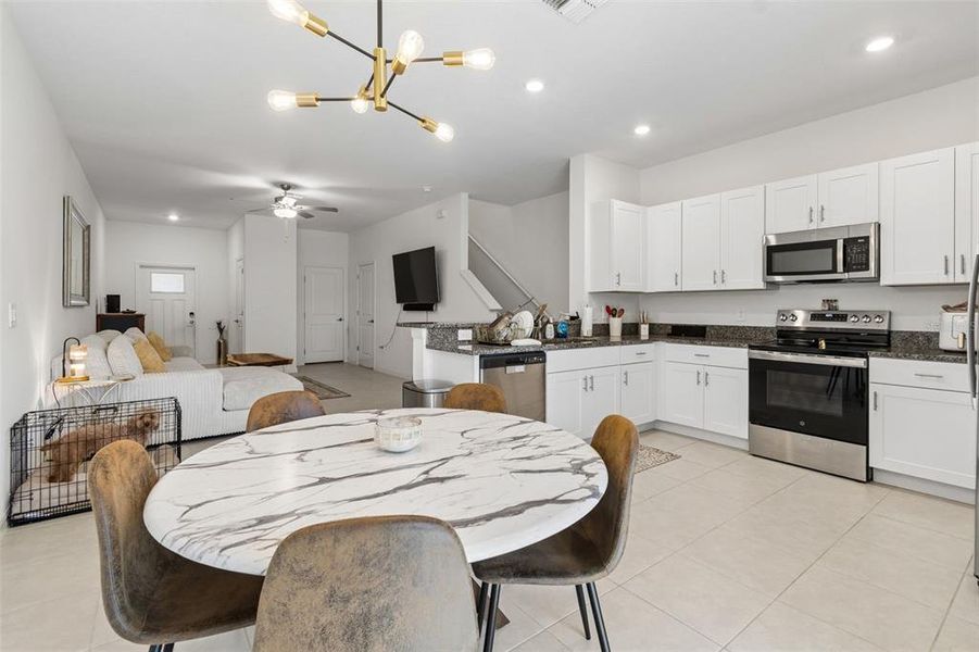 Furnished interior view inside a new home in , Land O' Lakes (Image 9).