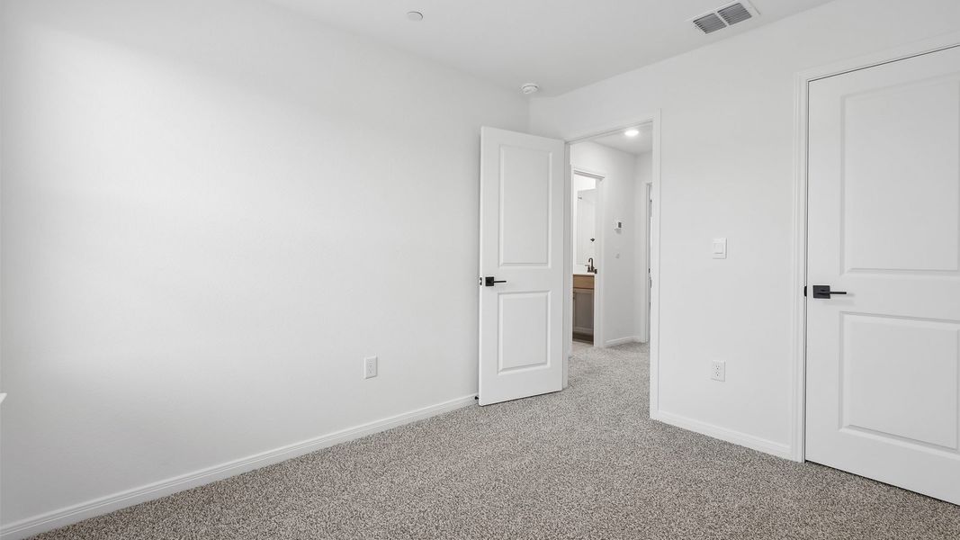 Spacious, unfurnished interior of a new home in Avery Centre, Round Rock (Image 23). Spacious, unfurnished interior of a new home in Avery Centre, Round Rock (Image 23).
