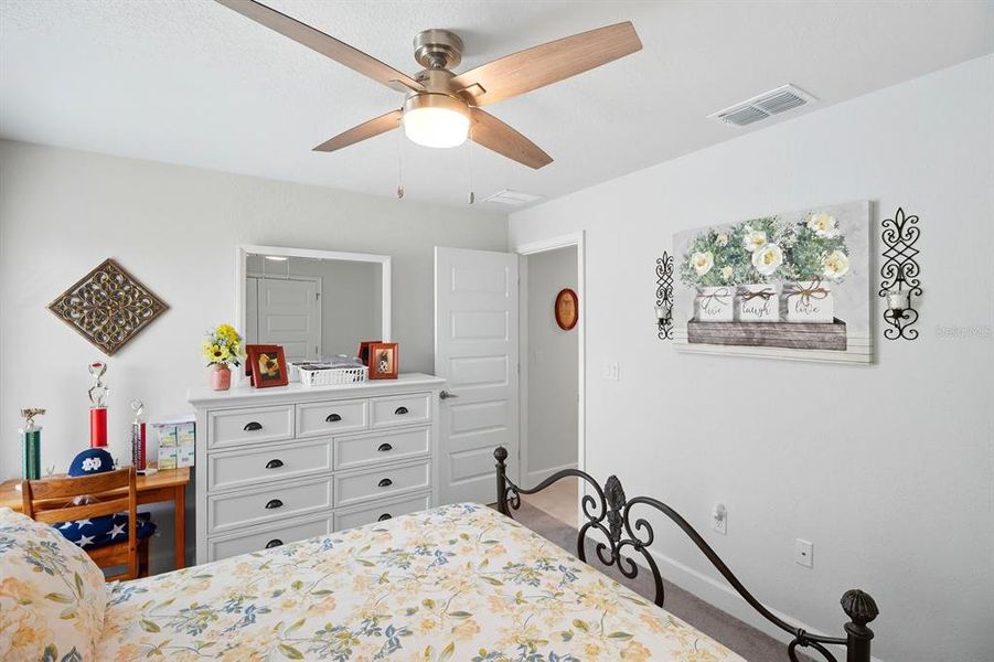 Furnished interior view inside a new home in , Dunnellon (Image 23).