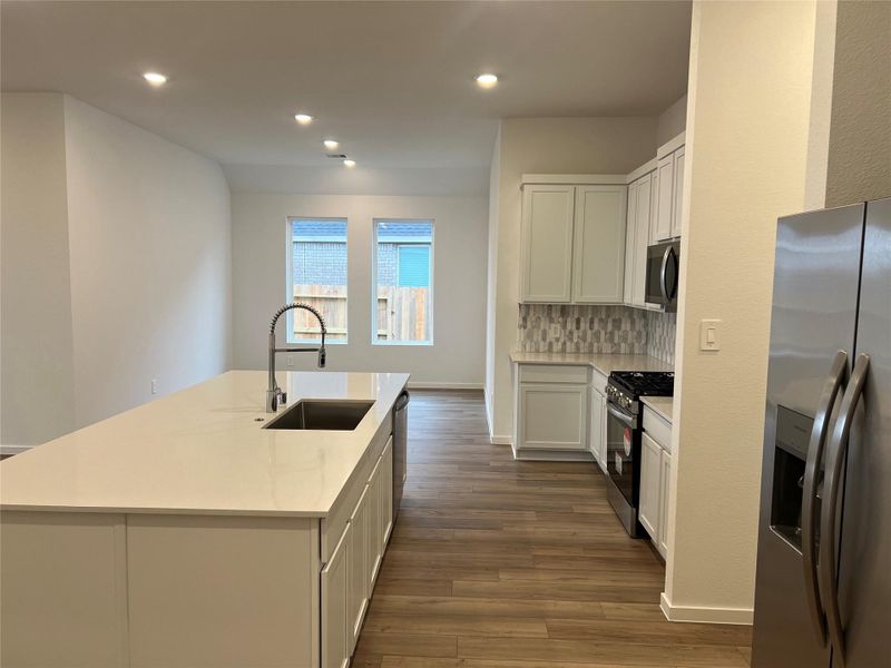 **Photos are representative only. This is not the actual homesite.** **Photos are representative only. This is not the actual homesite.**