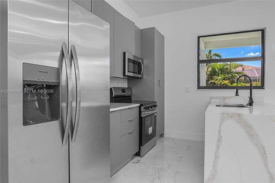Furnished interior view inside a new home in , Cape Coral (Image 9).