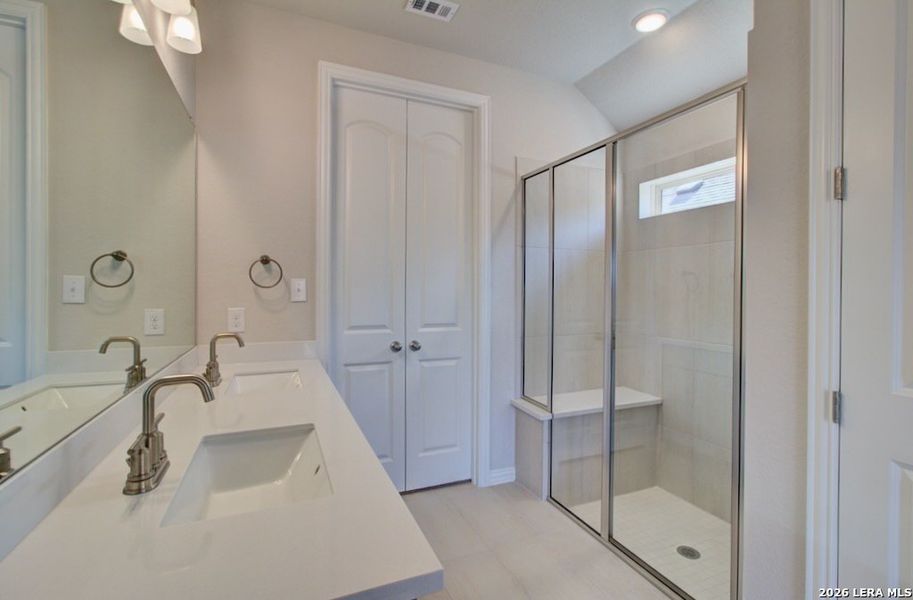 Furnished interior view inside a new home in Clear Creek, New Braunfels (Image 3).