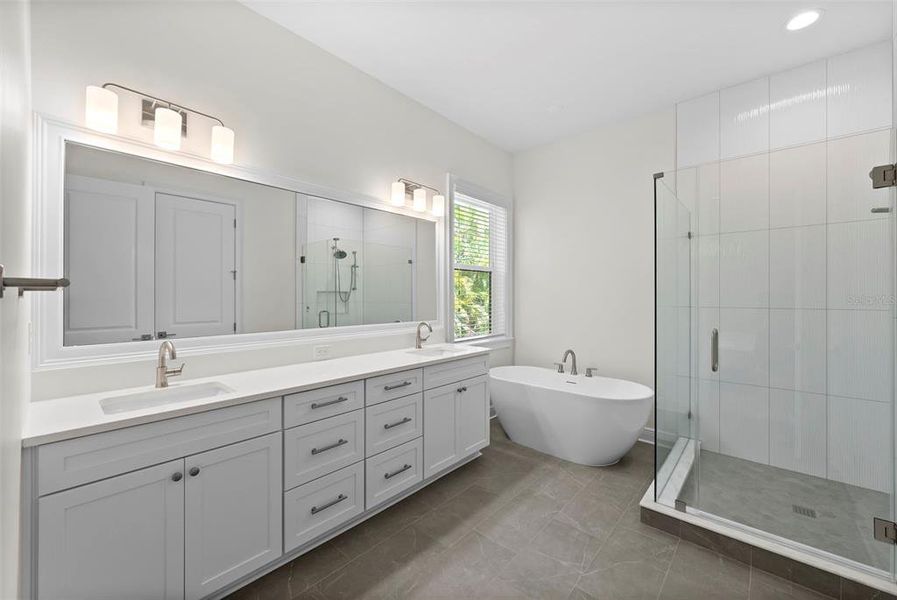 Furnished interior view inside a new home in , Tampa (Image 27). Furnished interior view inside a new home in , Tampa (Image 27).