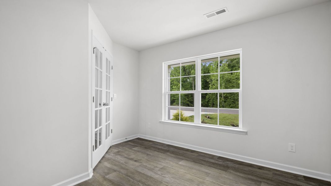 Spacious, unfurnished interior of a new home in Aspen Place, Thomasville (Image 7). Spacious, unfurnished interior of a new home in Aspen Place, Thomasville (Image 7).