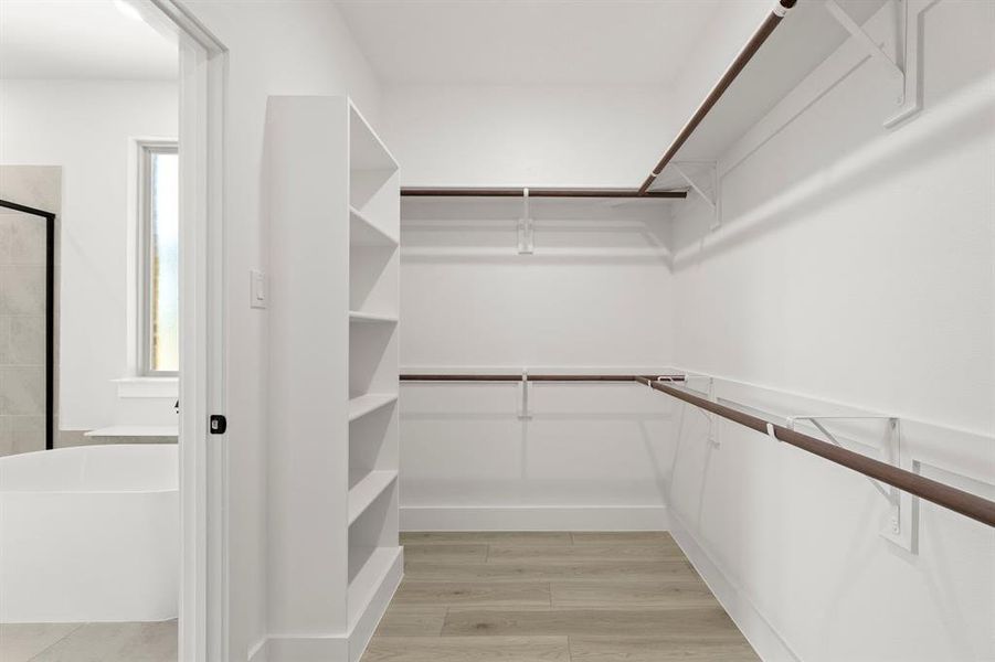 Image 29 of a home in Las Lomas. Image 29 of a home in Las Lomas.