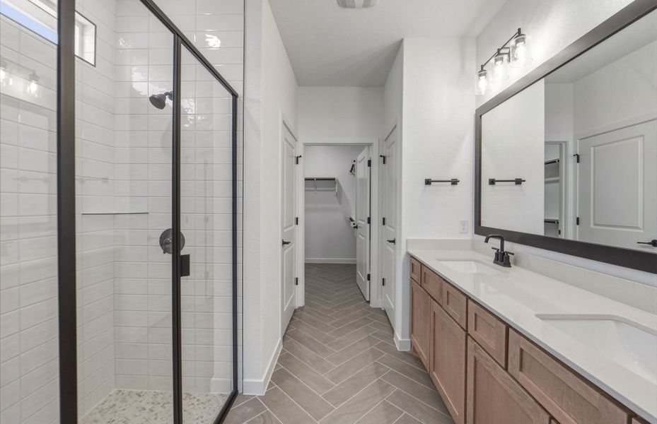 Furnished interior view inside a new home in Sun City Texas, Georgetown (Image 8).