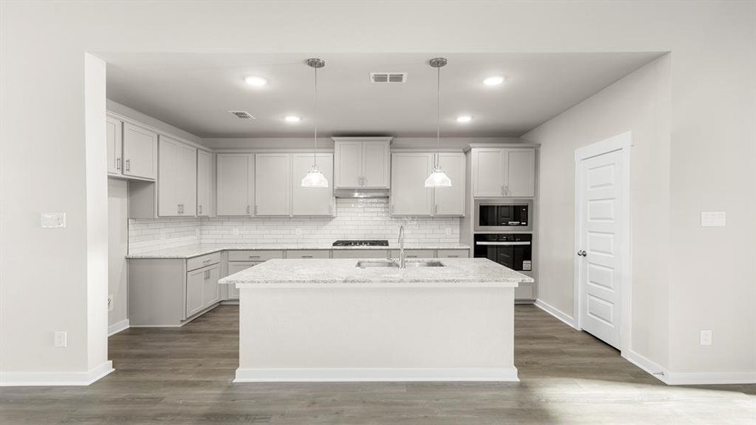 05. 737 Grand Dale - Kitchen