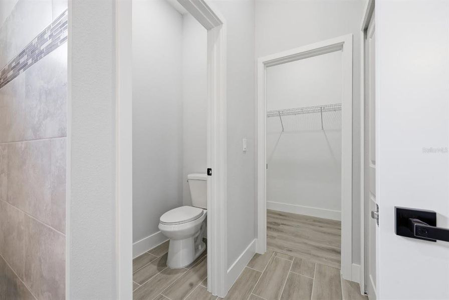 Furnished interior view inside a new home in , Ocala (Image 10).