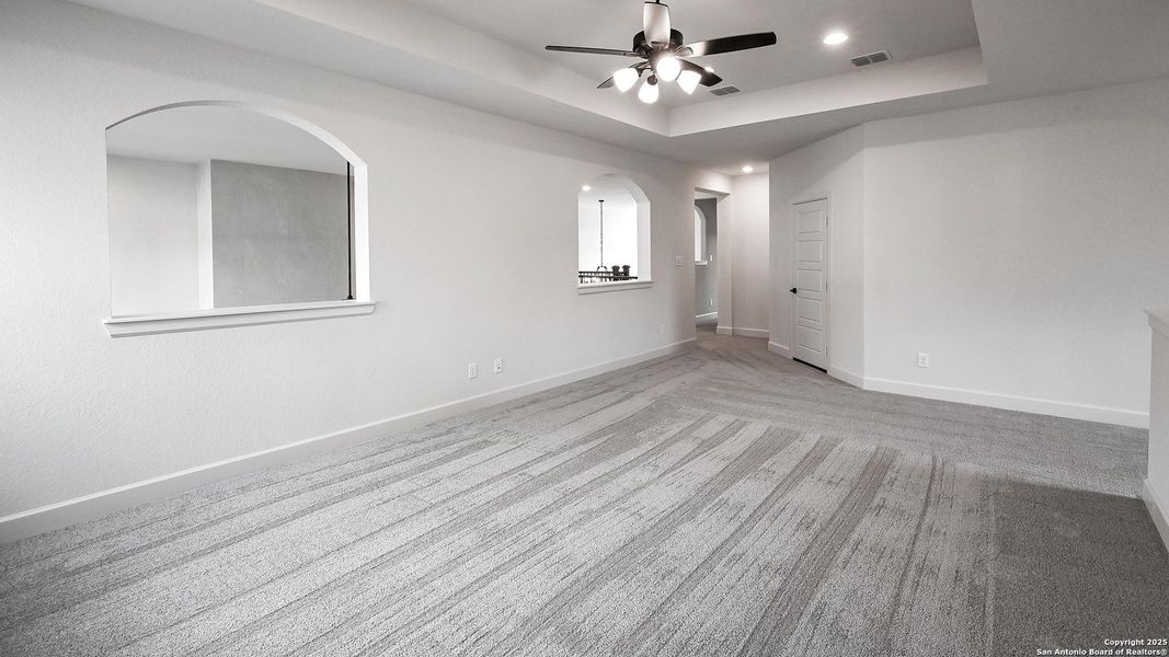 Spacious, unfurnished interior of a new home in Kinder Ranch 70', San Antonio (Image 21). Spacious, unfurnished interior of a new home in Kinder Ranch 70', San Antonio (Image 21).