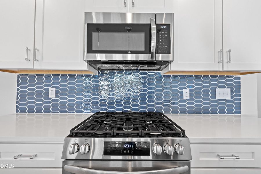 15-8937 Kennebec Xing Dr_9059 - Copy - C