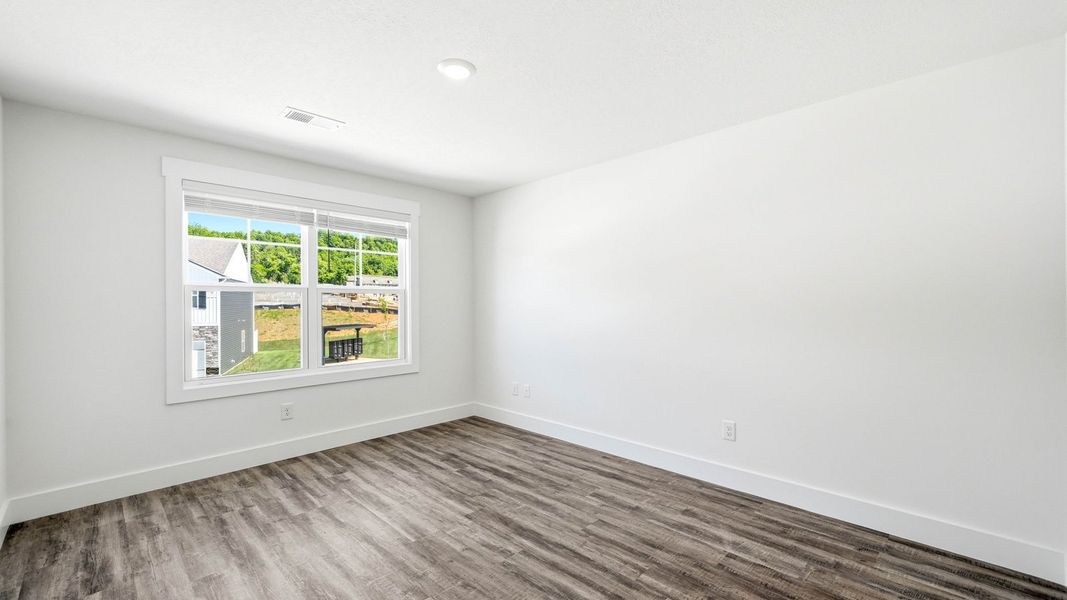 Spacious, unfurnished interior of a new home in The Arbor Townhomes, Kingsport (Image 24).
