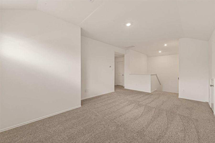 Spacious, unfurnished interior of a new home in , Katy (Image 24).