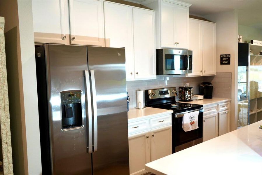 Furnished interior view inside a new home in , Port Charlotte (Image 12).