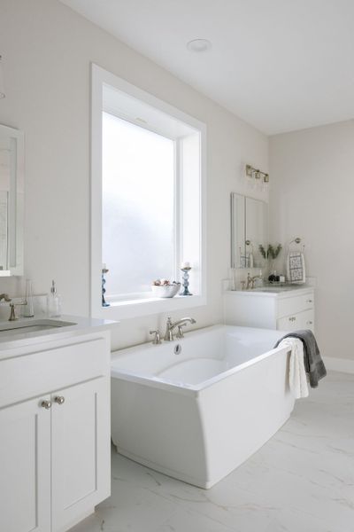 Representative furnished interior of a home built from the The Ellen II by Reece Homes in Greens Prairie Reserve, College Station (Image 21). Representative furnished interior of a home built from the The Ellen II by Reece Homes in Greens Prairie Reserve, College Station (Image 21).