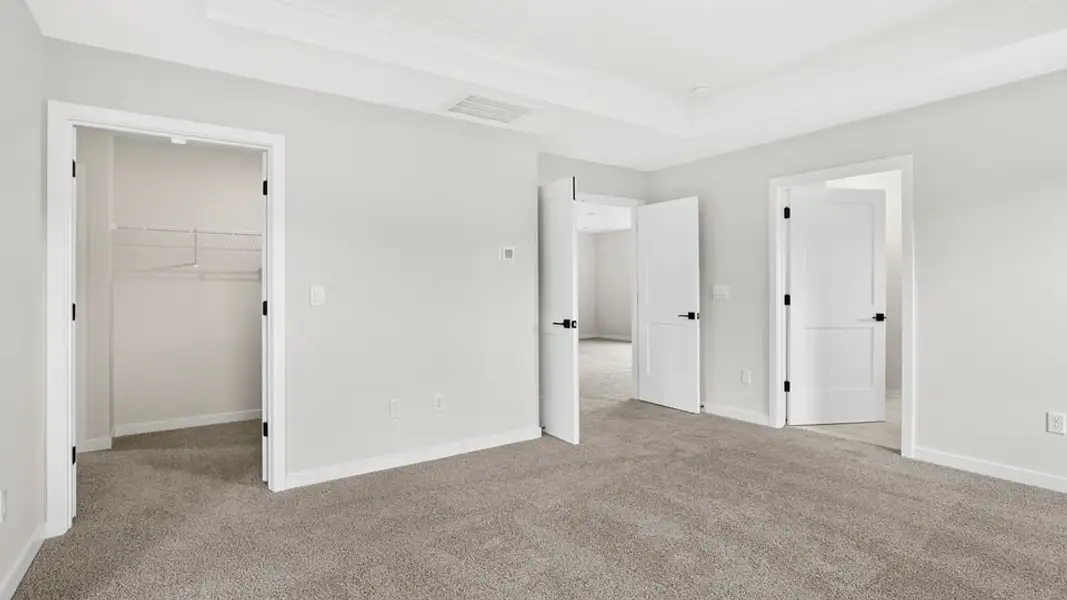 Spacious, unfurnished interior of a new home in Cottonwood Ridge, Piedmont (Image 41).