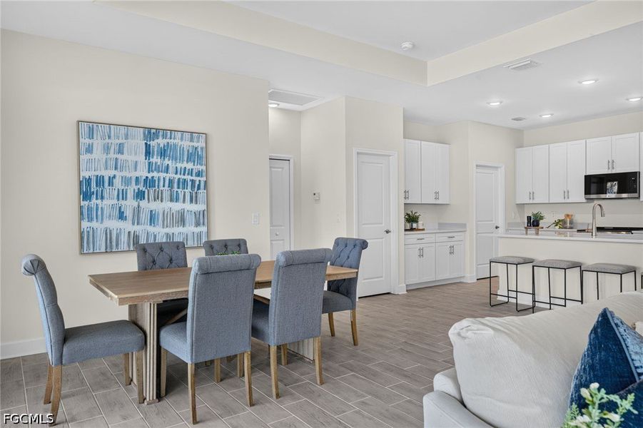 Furnished interior view inside a new home in Cape Coral, Cape Coral (Image 9).