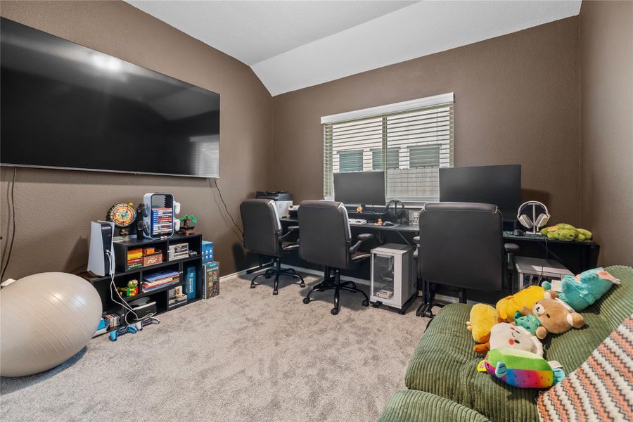 Furnished interior view inside a new home in Candela, Richmond (Image 28).