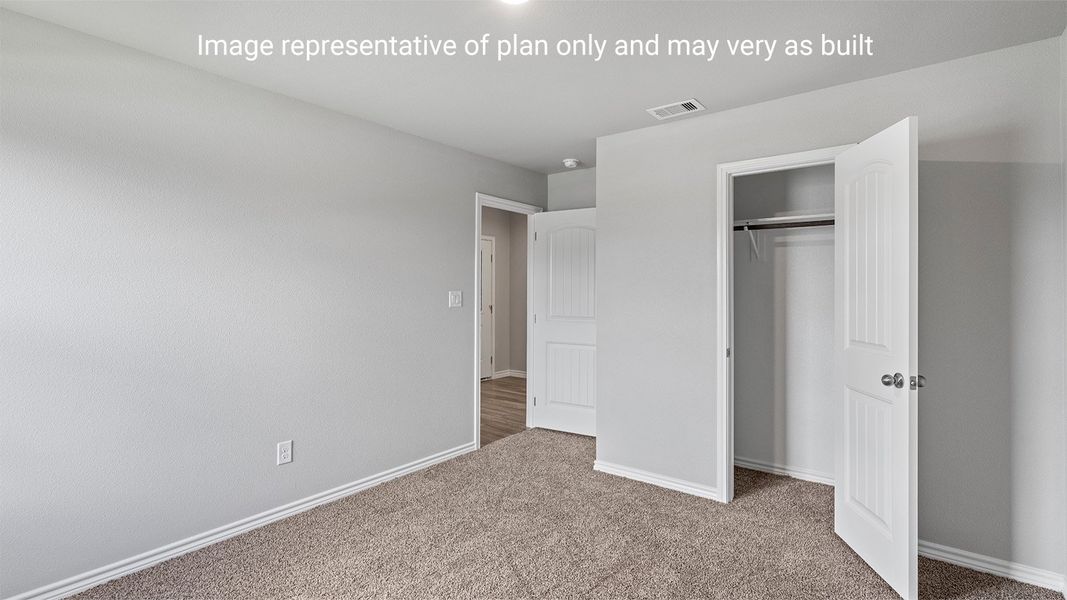 Spacious, unfurnished interior of a new home in London Towne, Corpus Christi (Image 18).