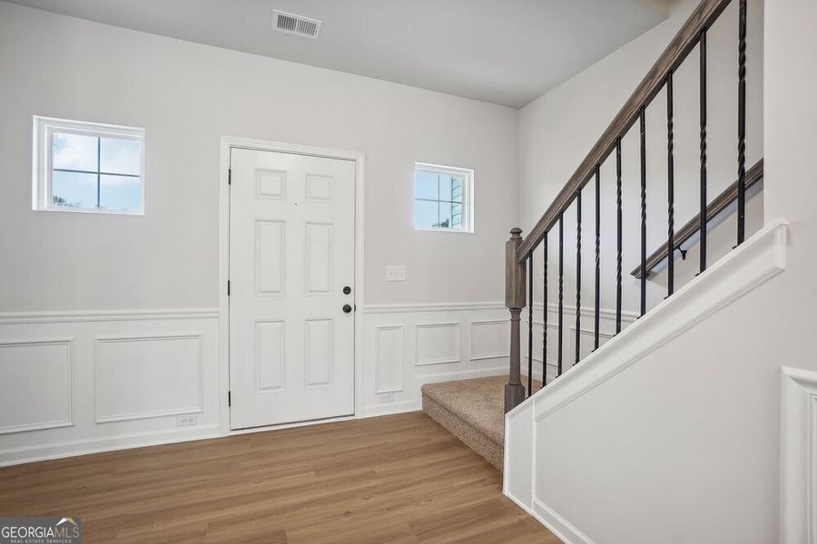 Spacious, unfurnished interior of a new home in Stonebridge North, Macon (Image 9).