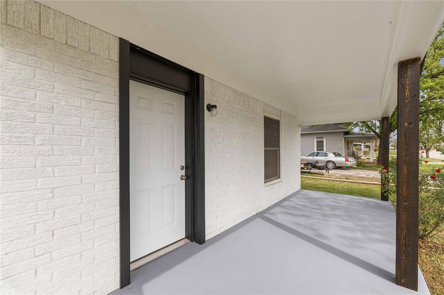 Exterior details and patio area of a home in , Coleman (Image 19).