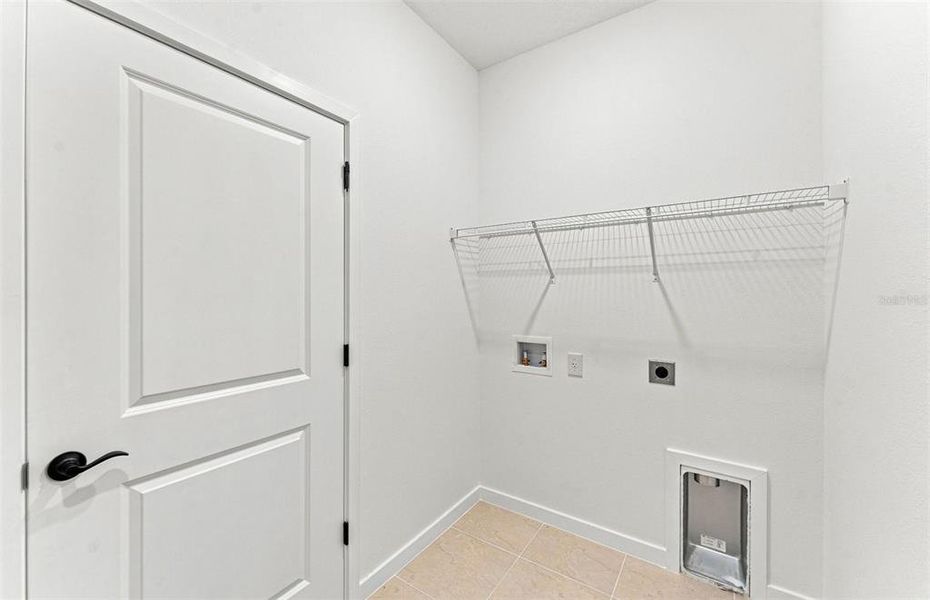 Spacious, unfurnished interior of a new home in Seaire, Parrish (Image 17).