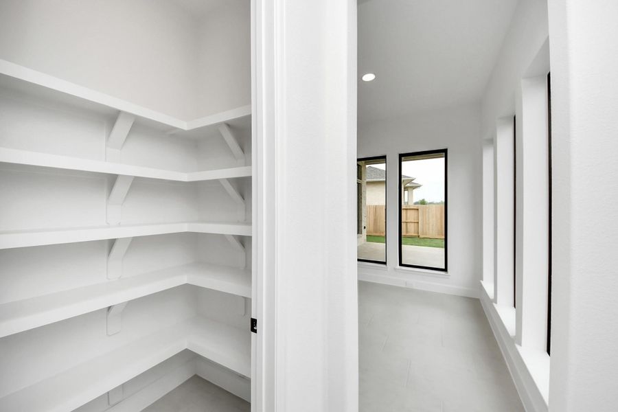 Spacious, unfurnished interior of a new home in Candela South, Richmond (Image 44).