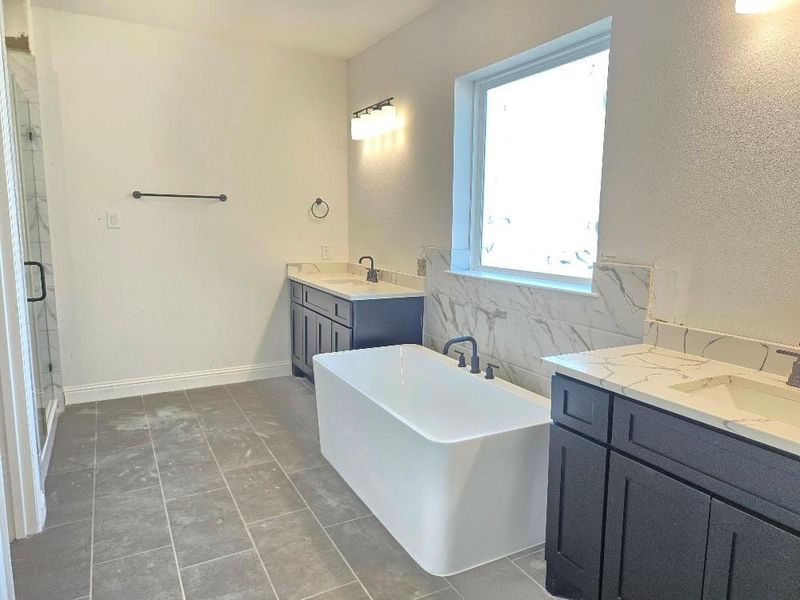 Furnished interior view inside a new home in Sienna 40', Missouri City (Image 12). Furnished interior view inside a new home in Sienna 40', Missouri City (Image 12).