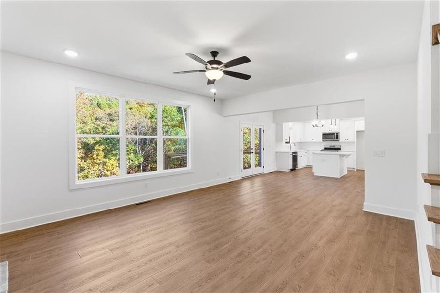 Spacious, unfurnished interior of a new home in , Cartersville (Image 26).