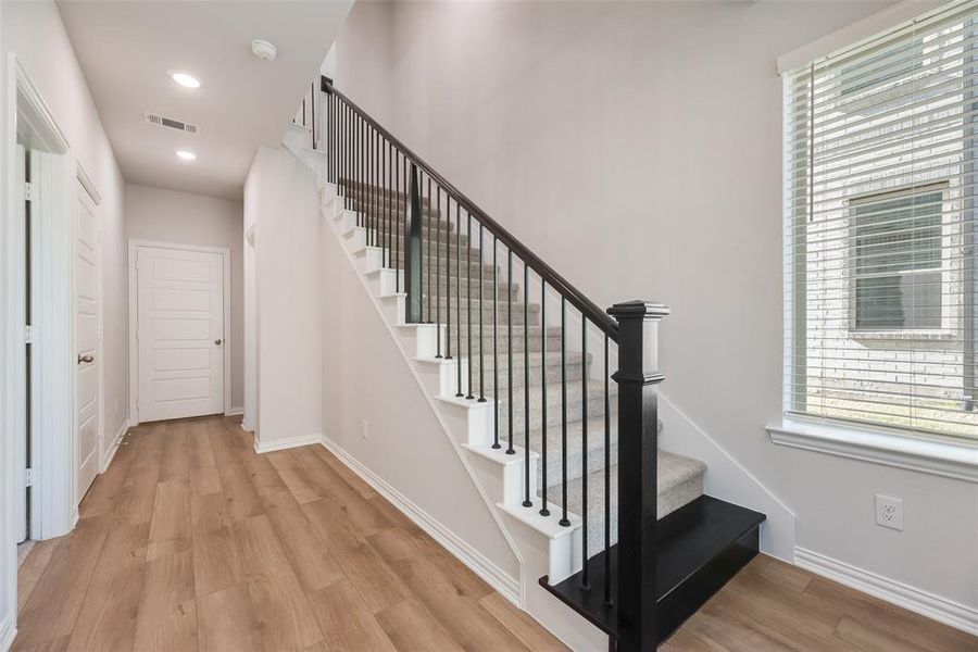 Spacious, unfurnished interior of a new home in Wade Settlement Townhomes, Frisco (Image 14).