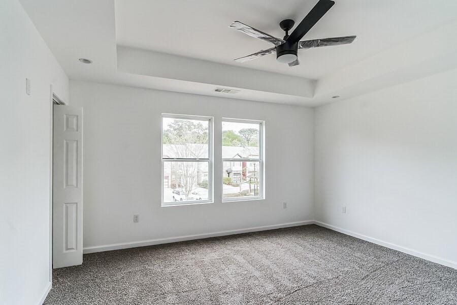 Spacious, unfurnished interior of a new home in , Stone Mountain (Image 10).