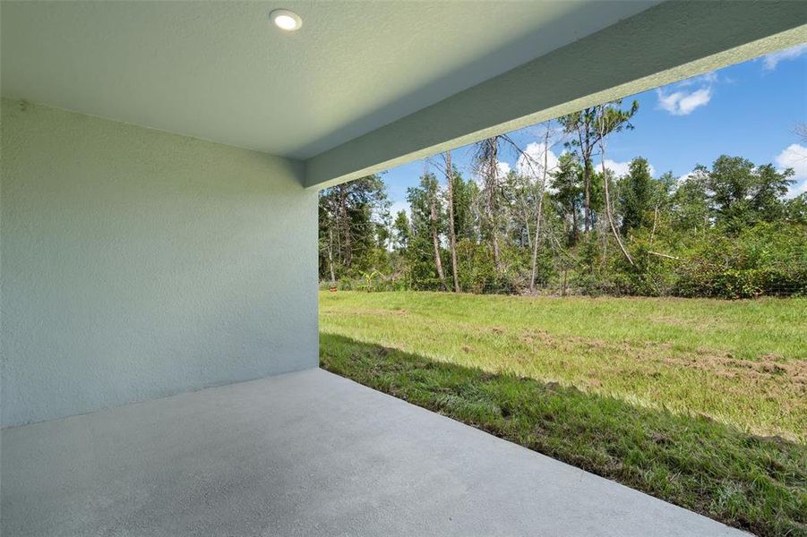 Spacious, unfurnished interior of a new home in , Ocala (Image 21).
