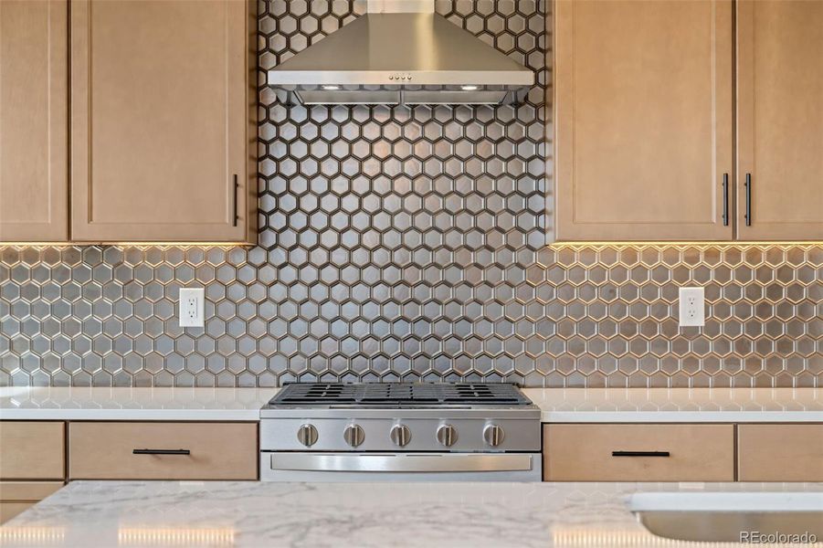 Close-up of interior finishes inside a home in Baseline, Broomfield (Image 32).