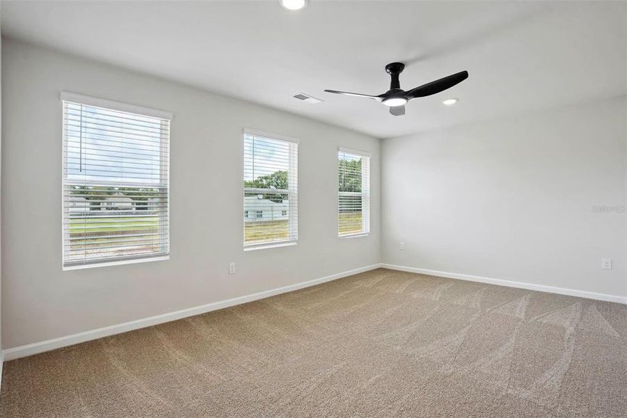 Spacious, unfurnished interior of a new home in The Enclave Townhomes, Hampton (Image 17).