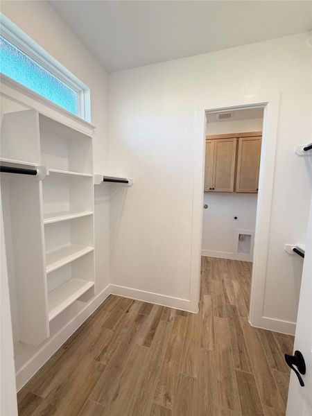 Spacious, unfurnished interior of a new home in Briarley, Montgomery (Image 18).