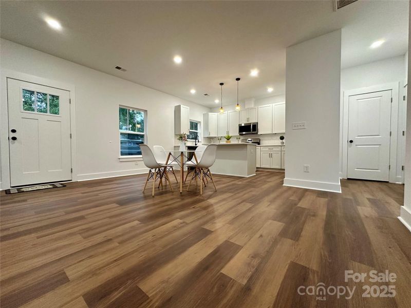 Spacious, unfurnished interior of a new home in , Granite Falls (Image 35).