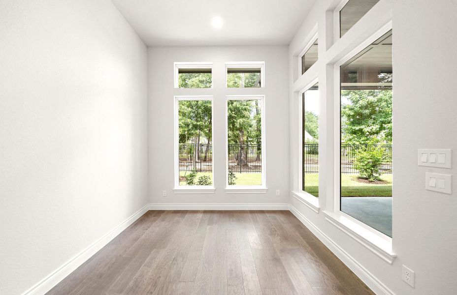 **Representative photo** **Representative photo**