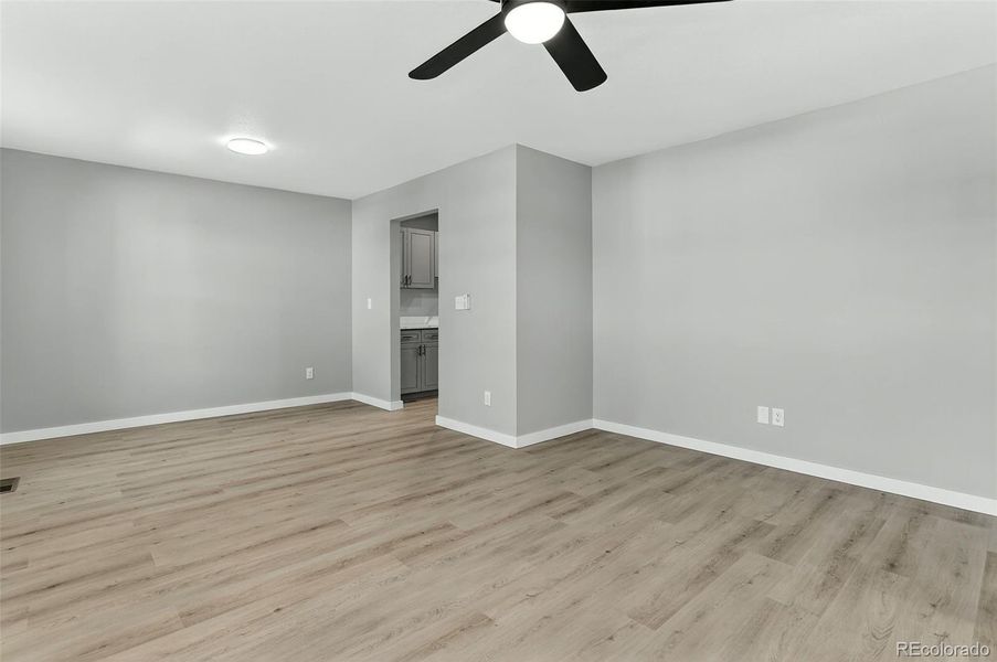 Spacious, unfurnished interior of a new home in , Centennial (Image 22).