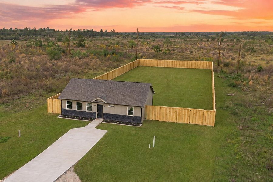 Your own private piece of Texas. Extra large lot with no neighbors. (Sky Virtually Enhanced)