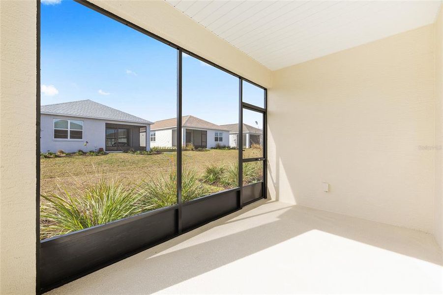 Exterior details and patio area of a home in , Ocala (Image 20).