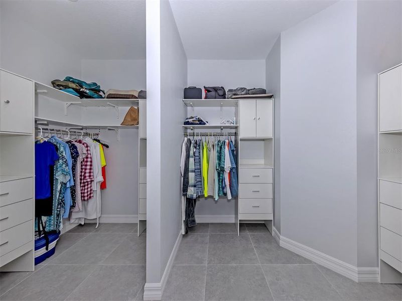 Furnished interior view inside a new home in , Venice (Image 10).