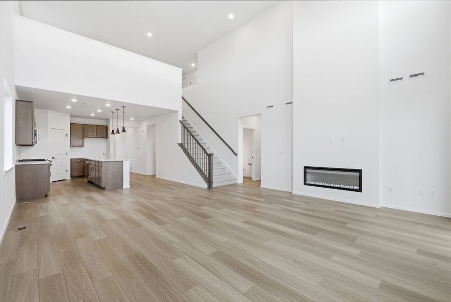 Spacious, unfurnished interior of a new home in Harvest Crossing, Aurora (Image 33).